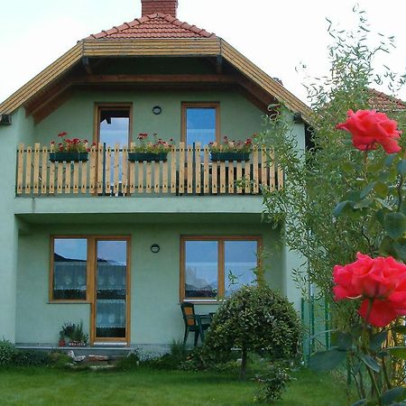 Apartman Nora Ii. Bük Exterior foto